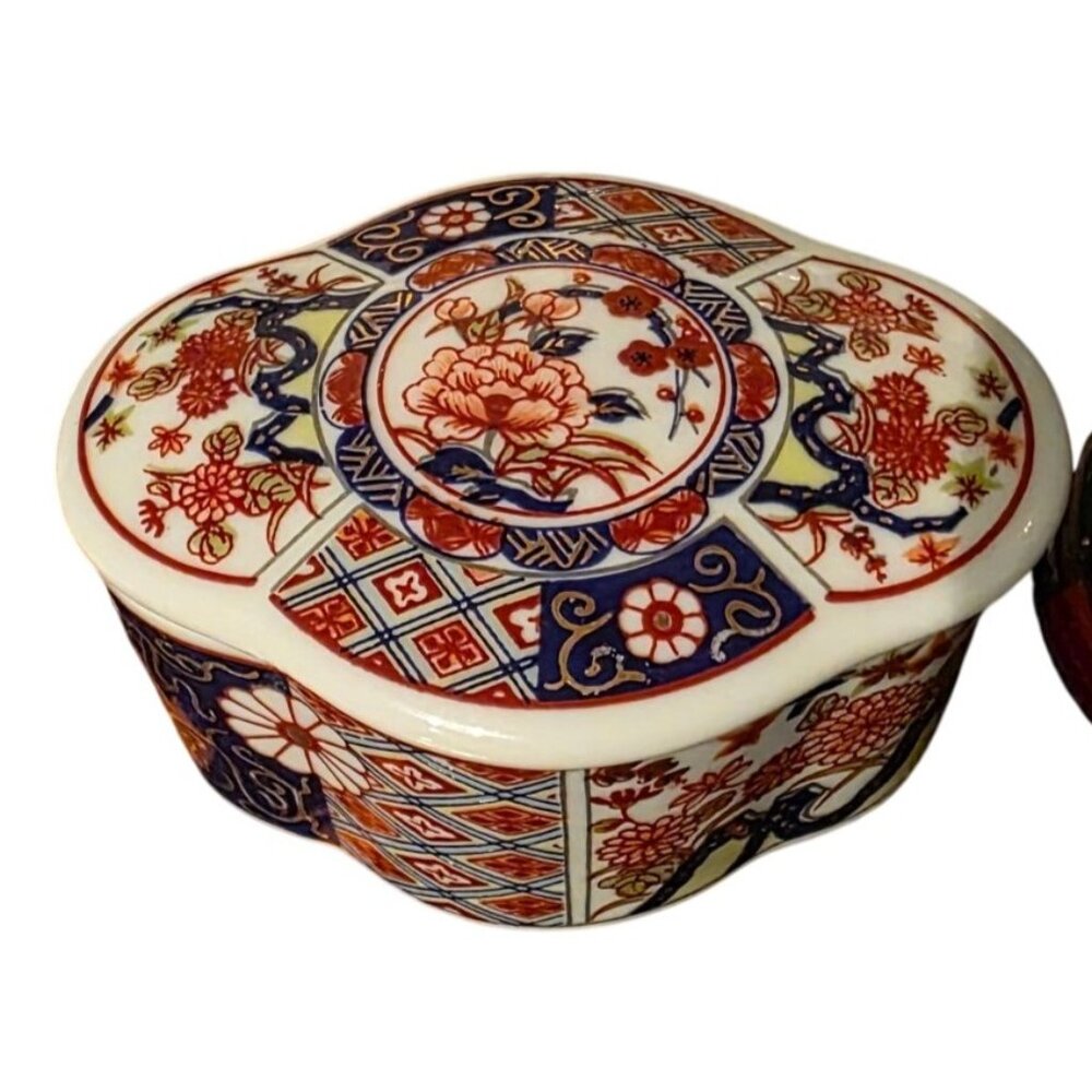 Vintage‎ Trinket Box Japanese Imari-Style Ceramic Floral & Geometric 3" x 2"